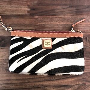 Dooney and bourke wristlet
